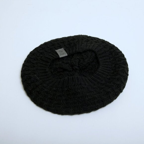 Alpine Kiss Knit Beret Bundle - Picture 11 of 11